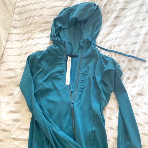 Lululemon Hooded Define Jacket Nulu Size 6